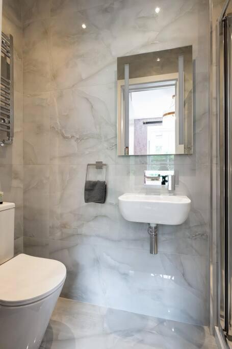 1Lsr - High-End Luxury 2 Bed Designer Apartment Londyn Zewnętrze zdjęcie